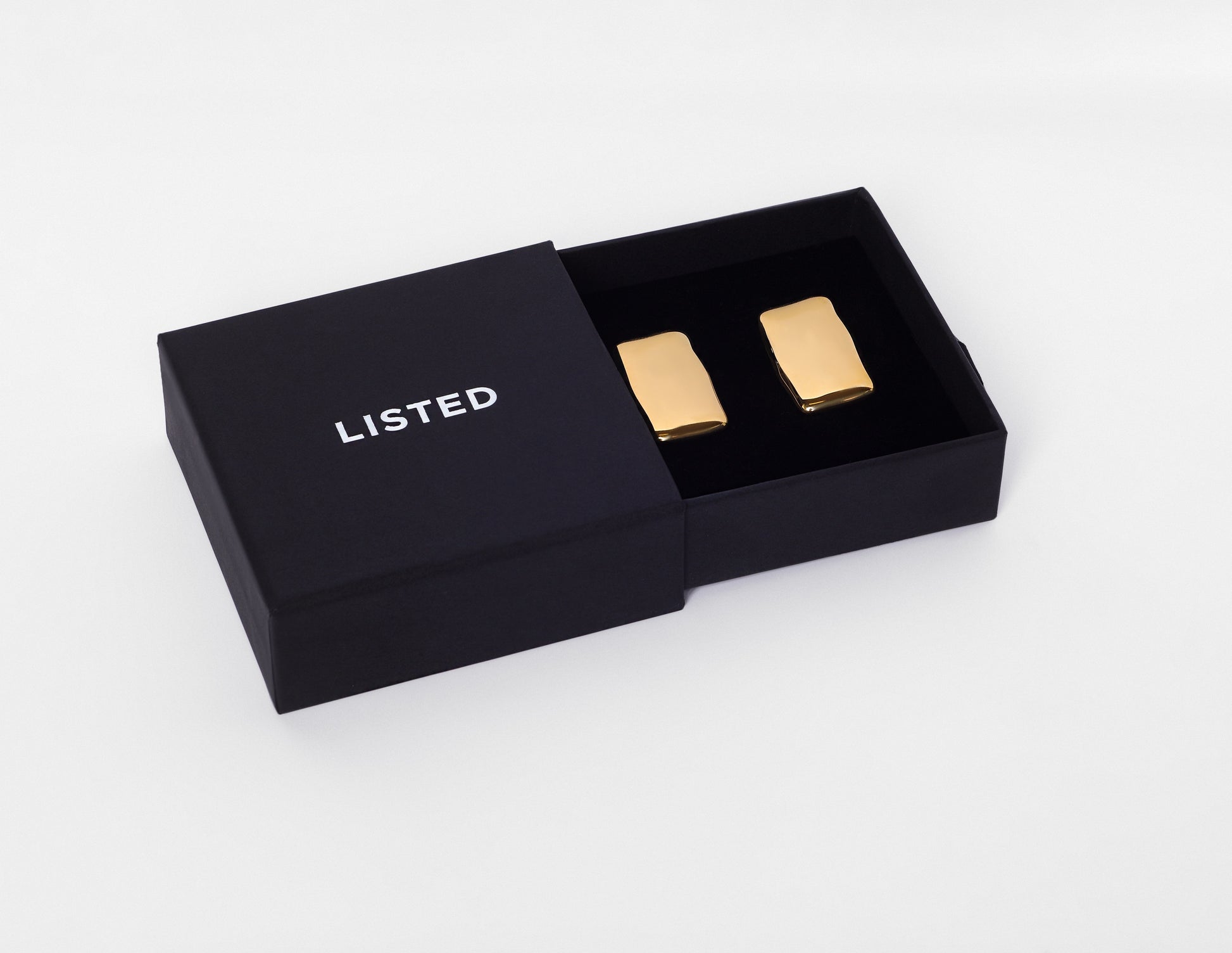 Gold-plated rectangular statement earrings – minimal luxury design for modern styling