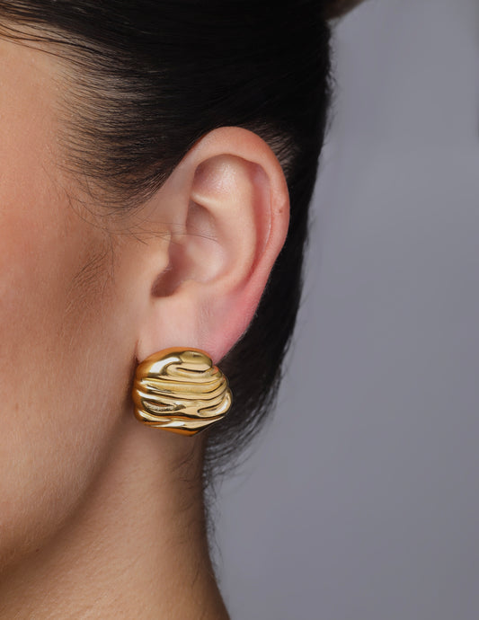Sculpted gold dome earrings with bold, layered texture – vintage-inspired statement jewelry