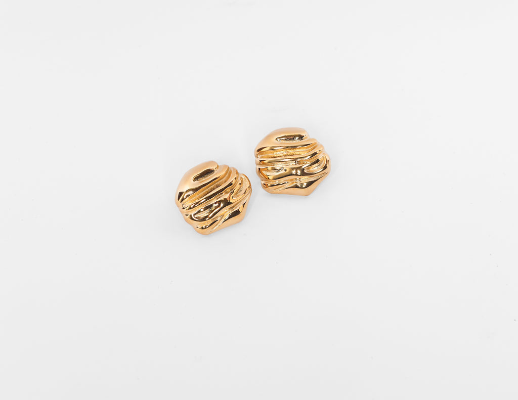 Sculpted gold dome earrings with bold, layered texture – vintage-inspired statement jewelry